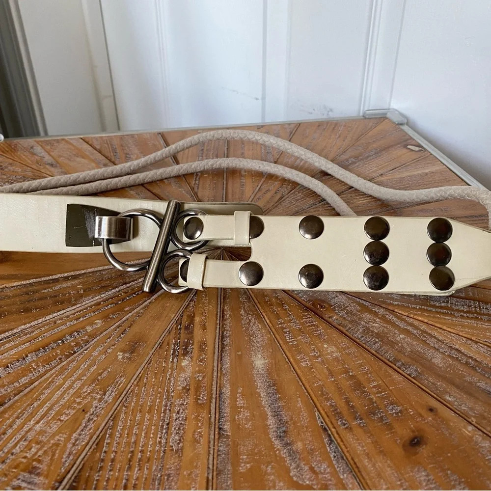 EUC Women’s Beige Faux Leather & Rope Belt - Picture 8 of 8